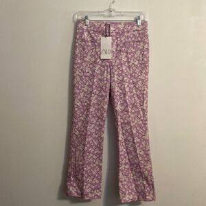 Zara Mini Floral print pants, size Medium